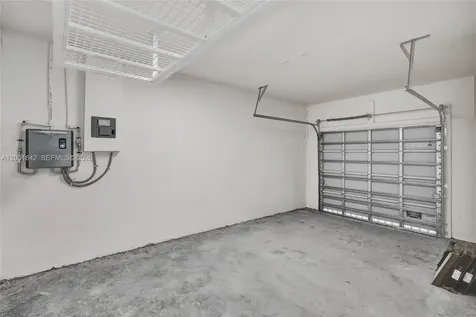 732 SE 13th Court Homestead FL 33034