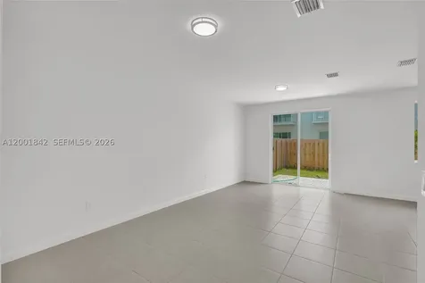 732 SE 13th Court Homestead FL 33034