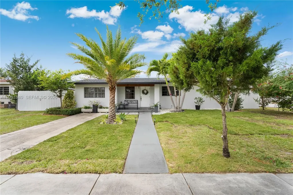9771 Martinique Drive Cutler Bay FL 33189