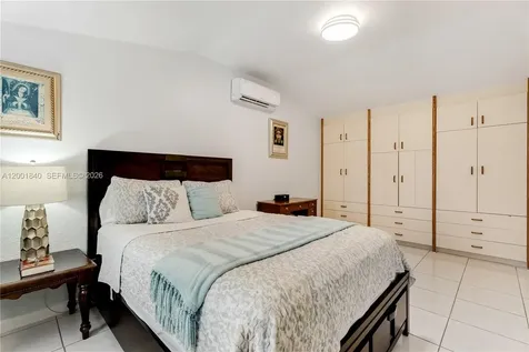 9771 Martinique Drive Cutler Bay FL 33189