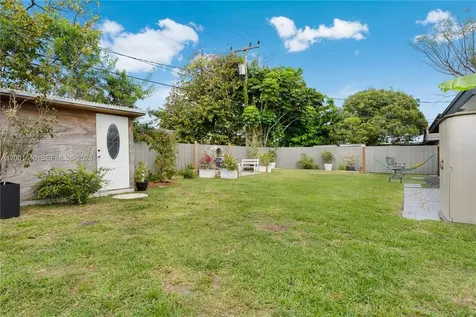 9771 Martinique Drive Cutler Bay FL 33189