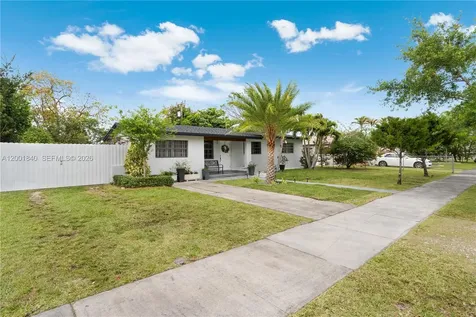 9771 Martinique Drive Cutler Bay FL 33189