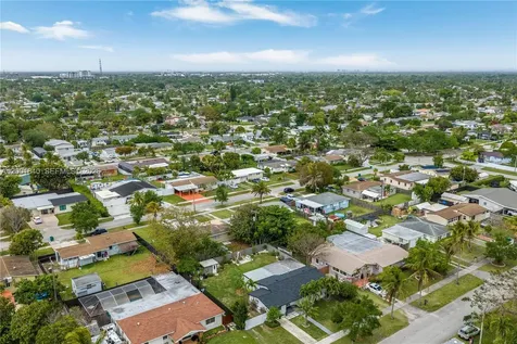 9771 Martinique Drive Cutler Bay FL 33189