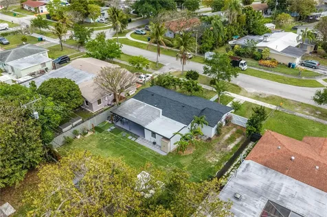 9771 Martinique Drive Cutler Bay FL 33189