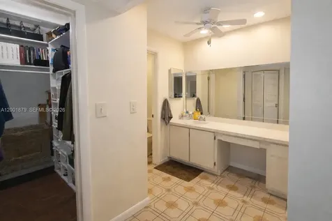 5524 Constant Spring Terrace Lauderhill FL 33319