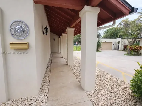 5524 Constant Spring Terrace Lauderhill FL 33319