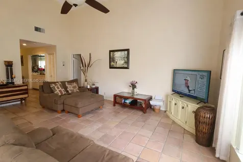 5524 Constant Spring Terrace Lauderhill FL 33319