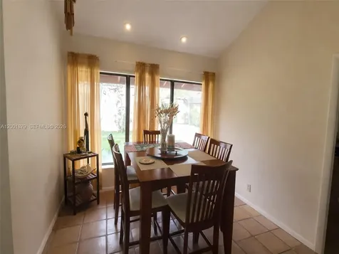 5524 Constant Spring Terrace Lauderhill FL 33319