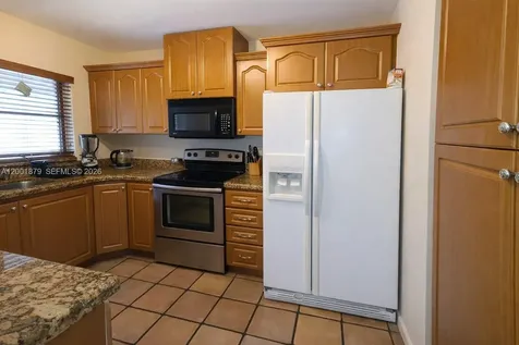 5524 Constant Spring Terrace Lauderhill FL 33319