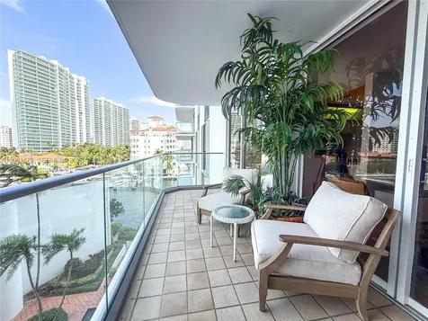 19707 Turnberry Way Aventura FL 33180
