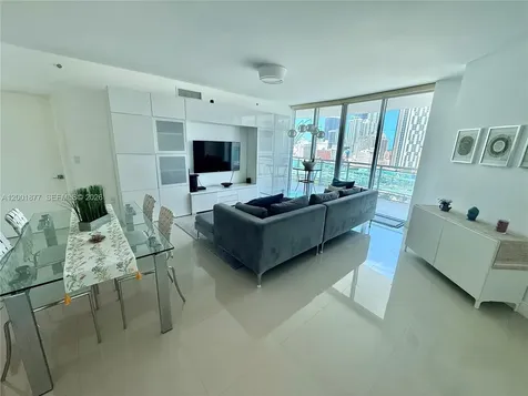 350 S Miami Avenue Miami FL 33130