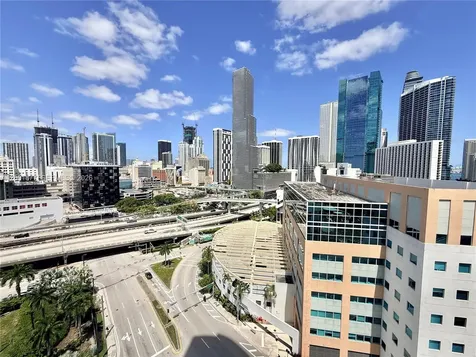 350 S Miami Avenue Miami FL 33130