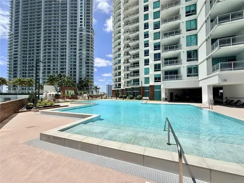 350 S Miami Avenue Miami FL 33130