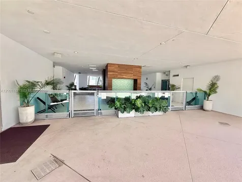 350 S Miami Avenue Miami FL 33130