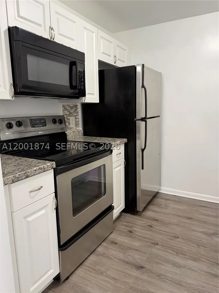 800 SW 131st Avenue Pembroke Pines FL 33027