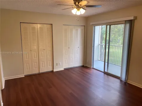 800 SW 131st Avenue Pembroke Pines FL 33027