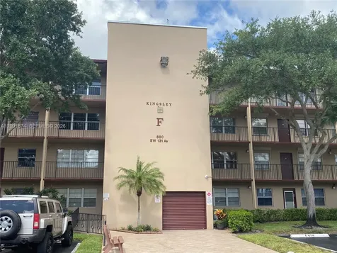 800 SW 131st Avenue Pembroke Pines FL 33027