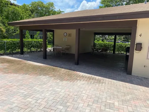 800 SW 131st Avenue Pembroke Pines FL 33027