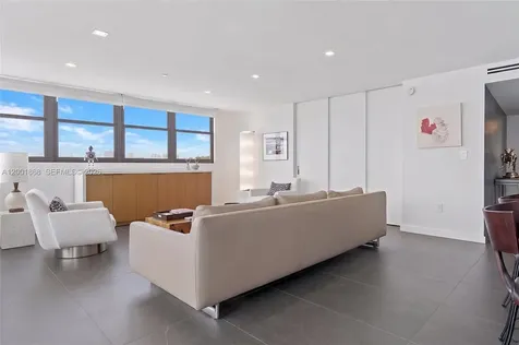 9 Island Avenue Miami Beach FL 33139