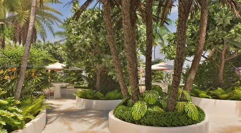 9 Island Avenue Miami Beach FL 33139