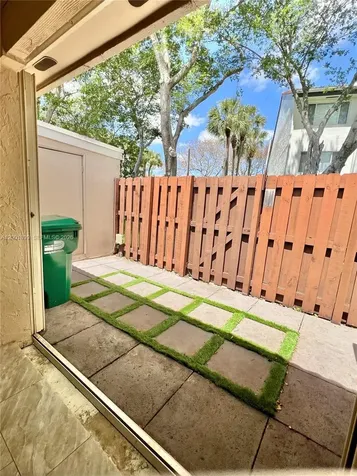 6109 NW 171st Street Hialeah FL 33015