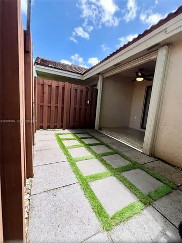 6109 NW 171st Street Hialeah FL 33015