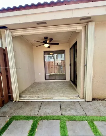 6109 NW 171st Street Hialeah FL 33015