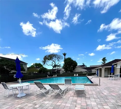 6109 NW 171st Street Hialeah FL 33015