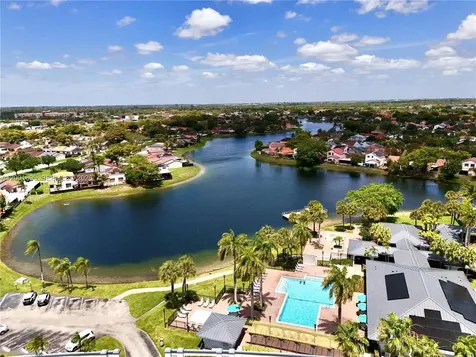 6109 NW 171st Street Hialeah FL 33015