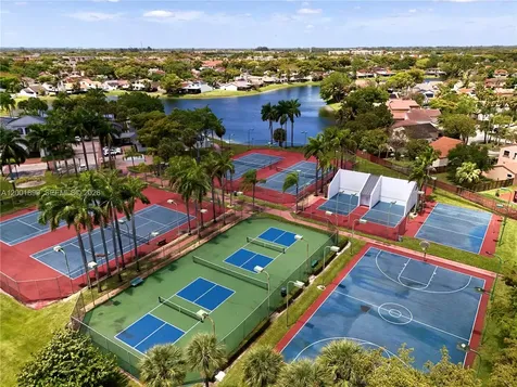 6109 NW 171st Street Hialeah FL 33015