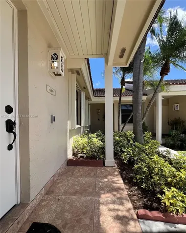 6109 NW 171st Street Hialeah FL 33015