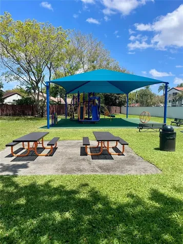 6109 NW 171st Street Hialeah FL 33015