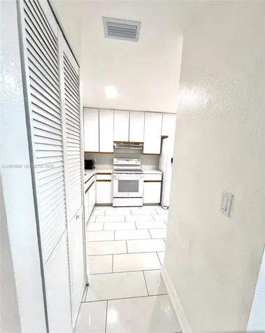6109 NW 171st Street Hialeah FL 33015