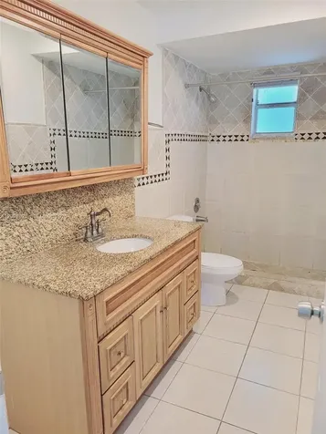 9375 Fontainebleau Boulevard Miami FL 33172