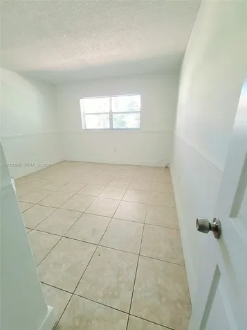 9375 Fontainebleau Boulevard Miami FL 33172