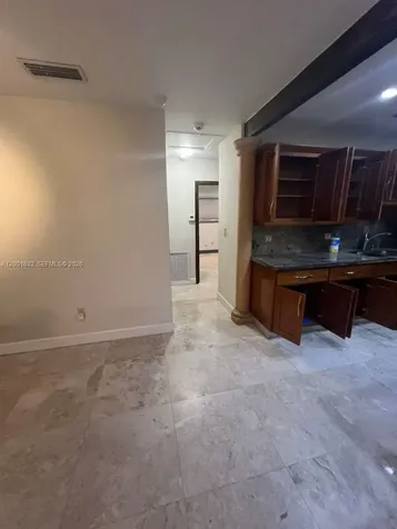 6900 SW 22nd Street Miami FL 33155