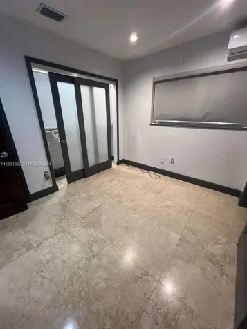 6900 SW 22nd Street Miami FL 33155