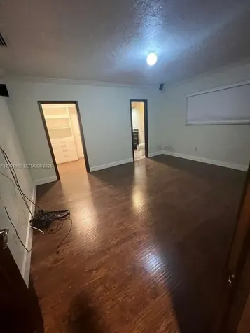 6900 SW 22nd Street Miami FL 33155