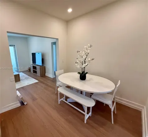1535 West Avenue Miami Beach FL 33139