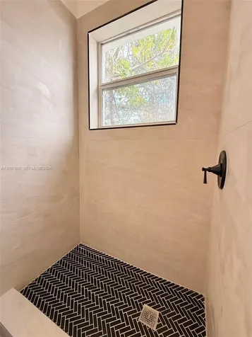 12906 NE 6th Avenue North Miami FL 33161