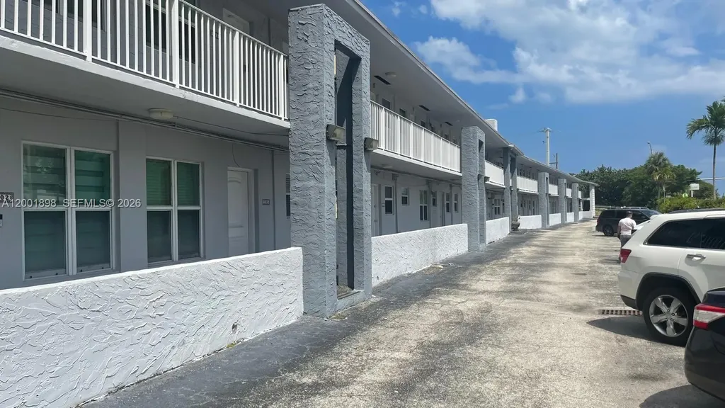 2225 NE 123rd Street North Miami FL 33181