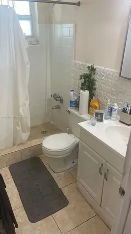 2225 NE 123rd Street North Miami FL 33181