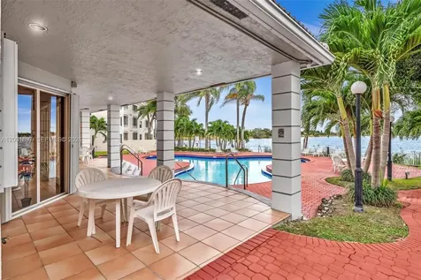 2851 N Oakland Forest Drive Oakland Park FL 33309