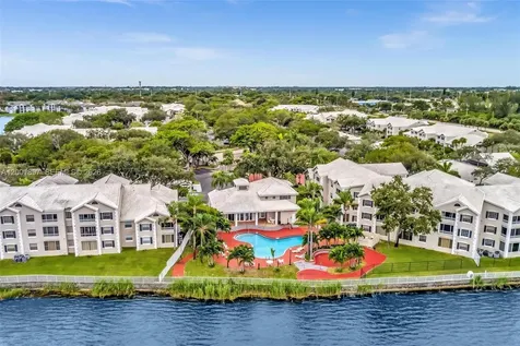 2851 N Oakland Forest Drive Oakland Park FL 33309
