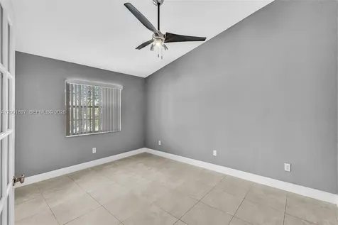 2851 N Oakland Forest Drive Oakland Park FL 33309
