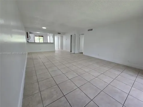 310 Racquet Club Road Weston FL 33326