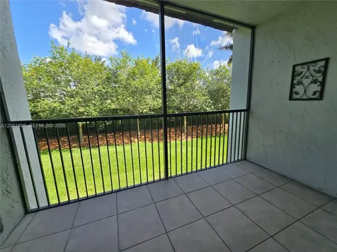 310 Racquet Club Road Weston FL 33326
