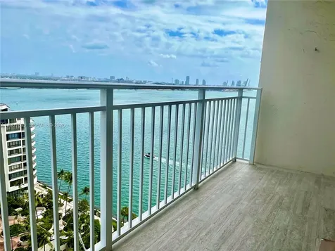 770 Claughton Island Drive Miami FL 33131