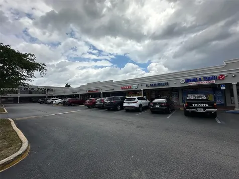 11377 W Flagler Street Sweetwater FL 33174