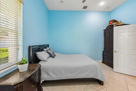 13457 Majestic Way Cooper City FL 33330